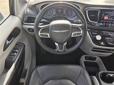 2019 Chrysler Pacifica Touring L FWD