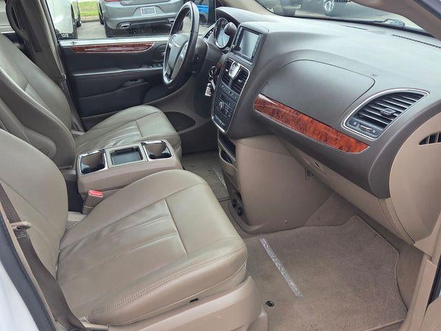2015 Chrysler Town & Country 4dr Wgn Touring