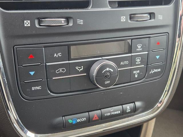 2015 Chrysler Town & Country 4dr Wgn Touring