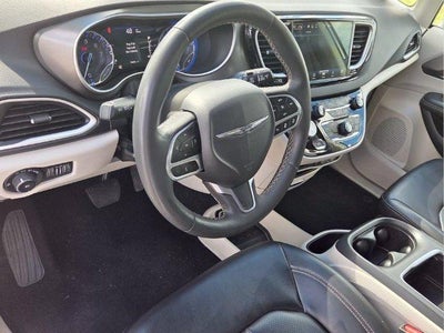 2023 Chrysler Pacifica Touring L FWD