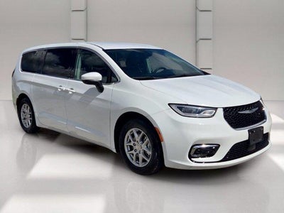 2023 Chrysler Pacifica Touring L FWD