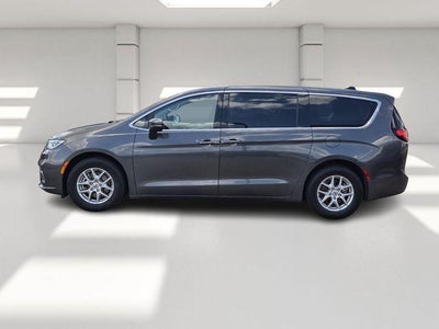 2023 Chrysler Pacifica Touring L FWD
