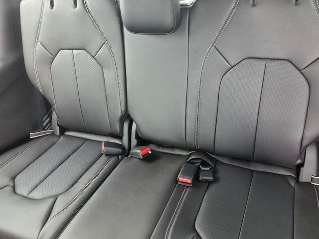 2027 Chrysler Pacifica Select FWD