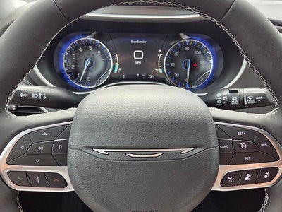 2027 Chrysler Pacifica Select FWD