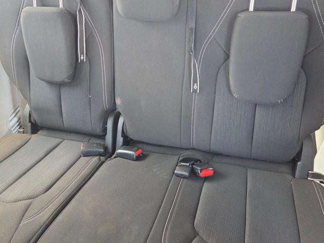 2023 Chrysler Voyager LX FWD