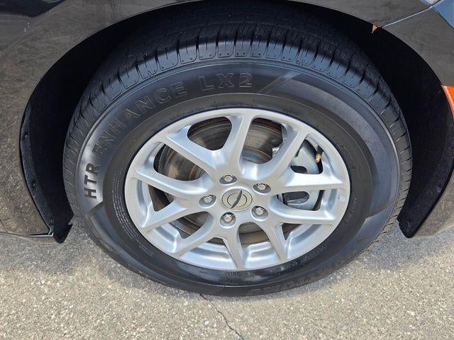 2023 Chrysler Voyager LX FWD