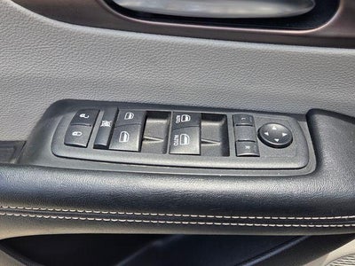 2023 Chrysler Voyager LX FWD
