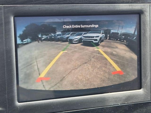 2023 Chrysler Voyager LX FWD