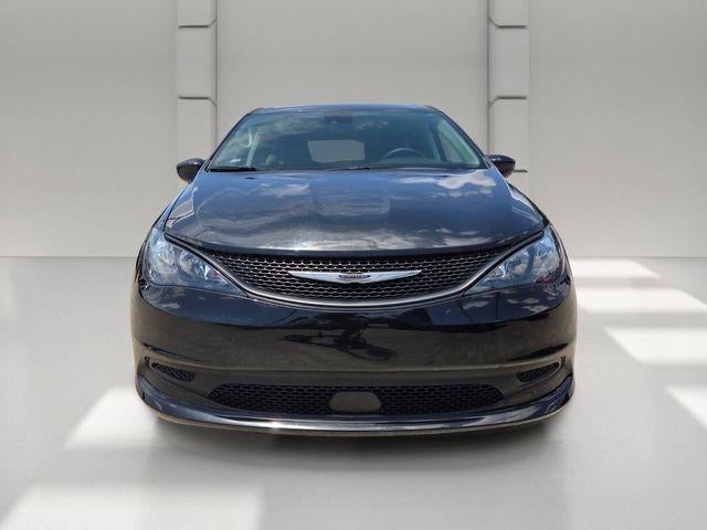 2023 Chrysler Voyager LX FWD