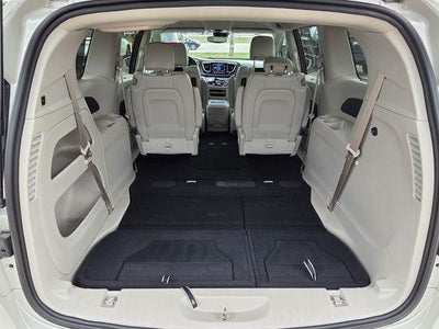 2019 Chrysler Pacifica Touring L Plus FWD