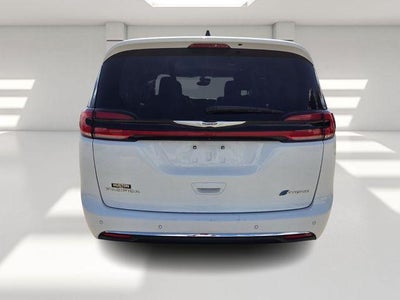 2024 Chrysler Pacifica Hybrid Select FWD