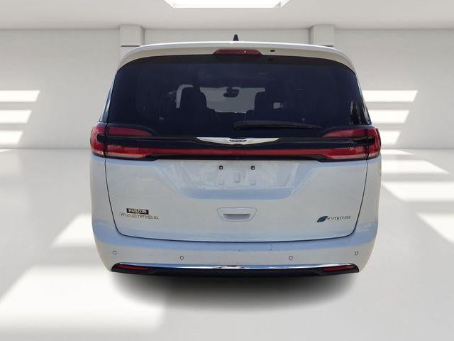 2024 Chrysler Pacifica Hybrid Select FWD