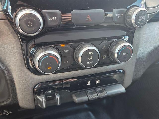 2022 RAM 2500 Tradesman 4x4 Crew Cab 8' Box