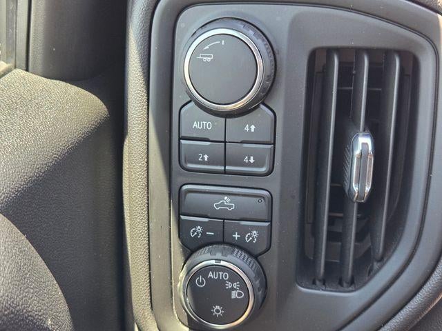 2025 Chevrolet Silverado 1500 Crew Cab Short Box 4-Wheel Drive Custom Trail Boss