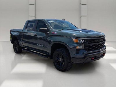 2025 Chevrolet Silverado 1500 Crew Cab Short Box 4-Wheel Drive Custom Trail Boss