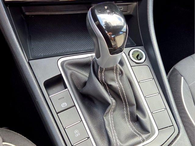 2025 Volkswagen Jetta Sport Auto