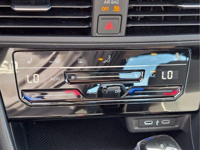 2025 Volkswagen Jetta Sport Auto