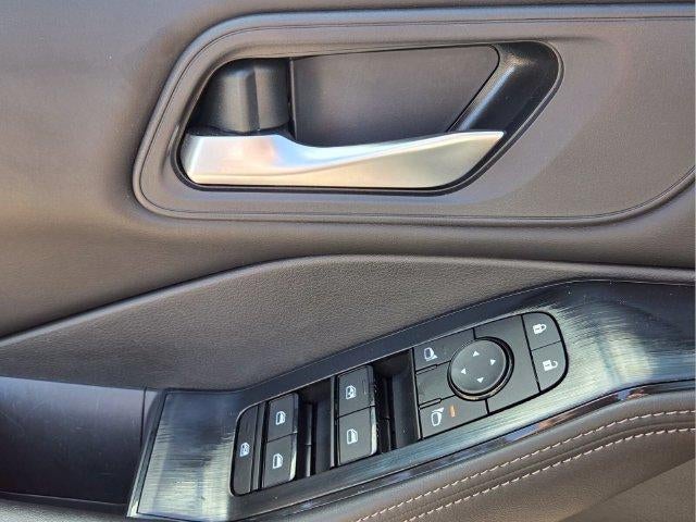 2024 Nissan Rogue FWD SV