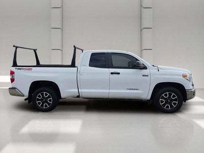 2015 Toyota Tundra 4WD Truck 4WD Double Cab Standard Bed 5.7L V8 SR5 (Natl)