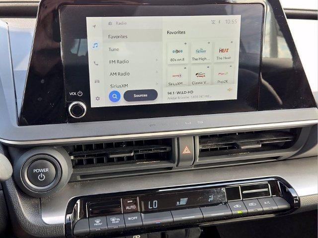 2024 Toyota Prius LE (Natl)