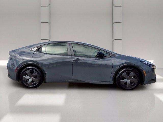 2024 Toyota Prius LE (Natl)