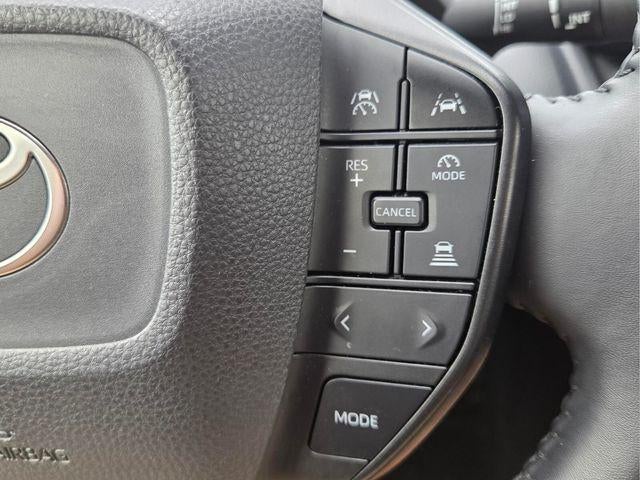 2024 Toyota Prius LE (Natl)