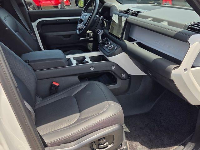 2025 Land Rover Defender 110 P300 S