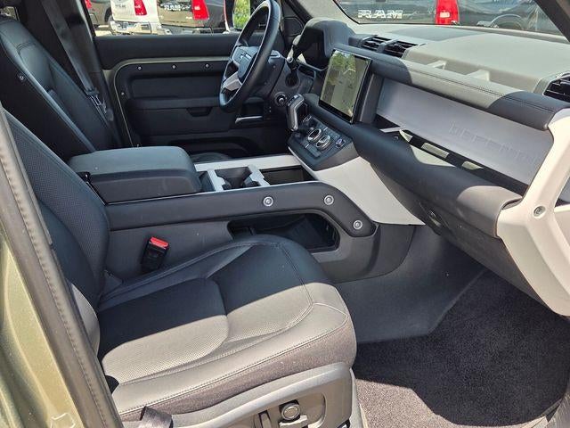 2025 Land Rover Defender 110 P300 S